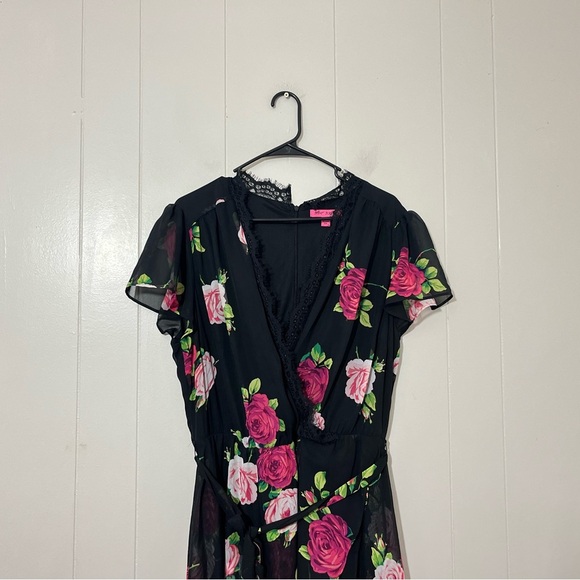 Betsey Johnson Floating Roses Faux Wrap Dress Plus Size 18W - Picture 13 of 13
